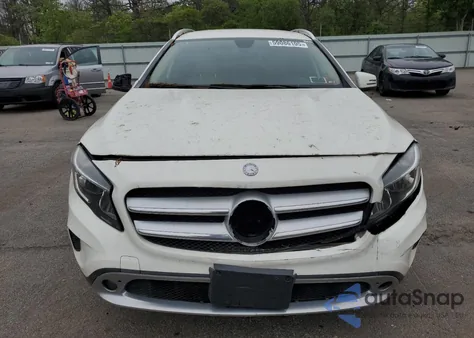 2015 Mercedes-Benz Gla 250 4Matic z USA, uszkodzony, nr VIN WDCTG4GBXFJ111613